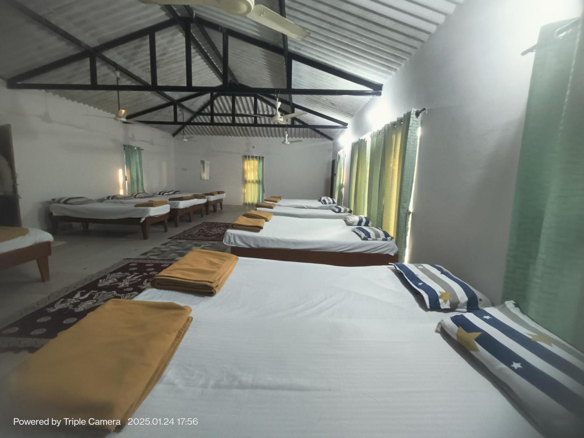 Gir County Resort 萨三吉尔 客房 照片