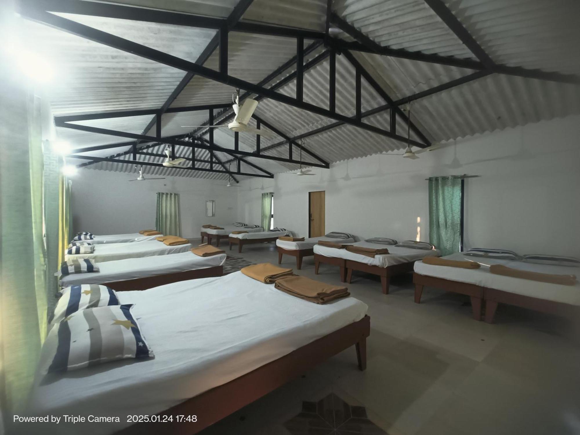 Gir County Resort 萨三吉尔 客房 照片