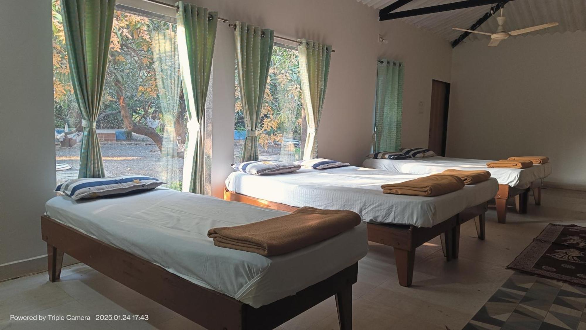 Gir County Resort 萨三吉尔 客房 照片