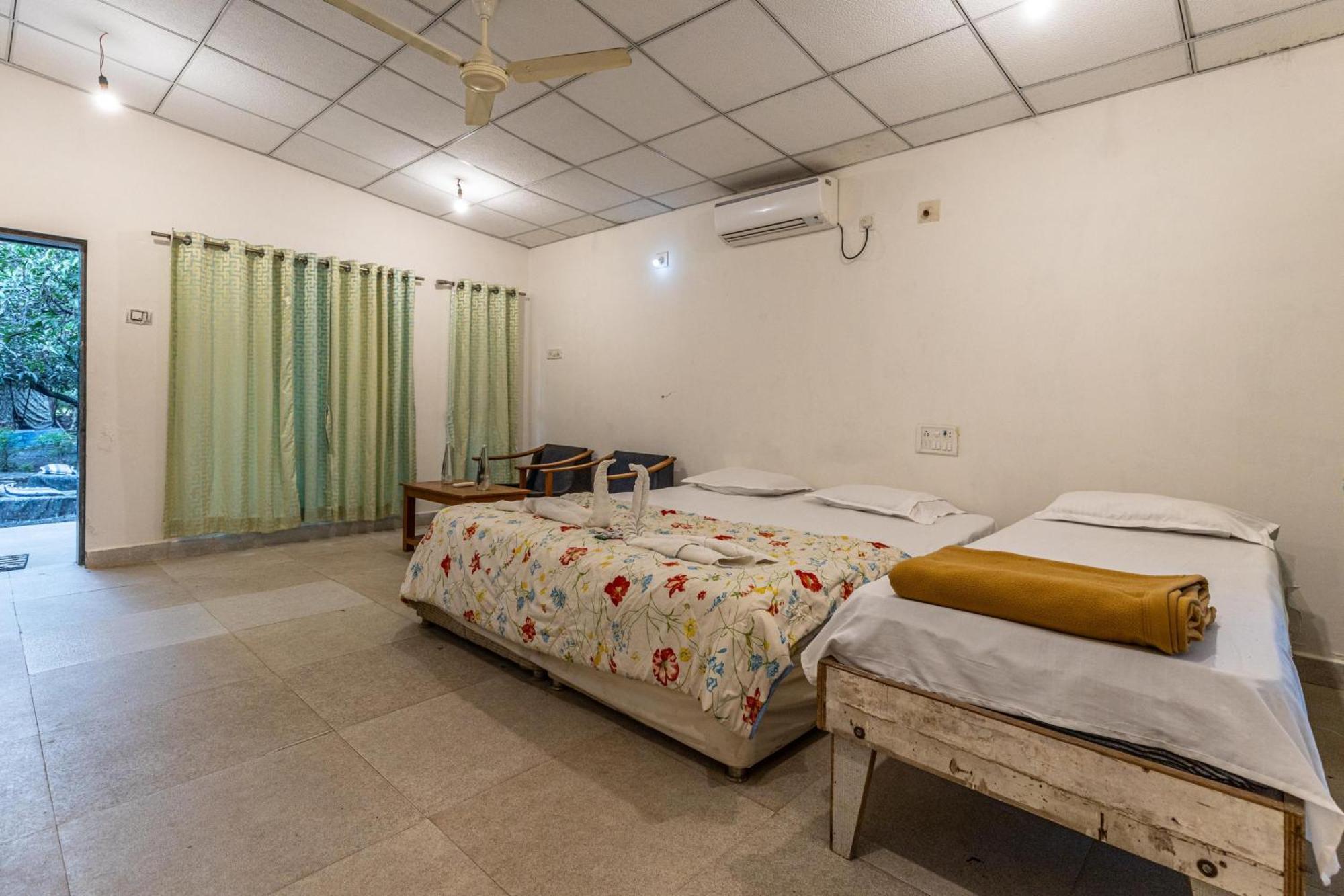 Gir County Resort 萨三吉尔 客房 照片