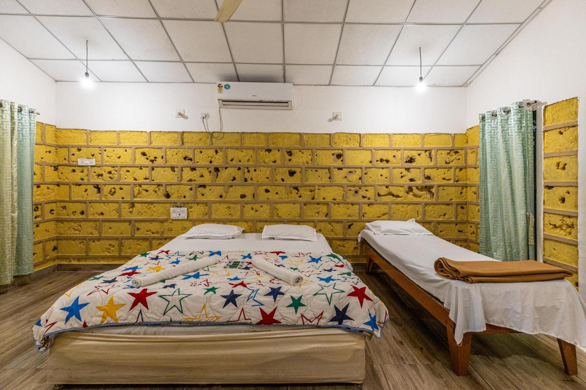 Gir County Resort 萨三吉尔 客房 照片