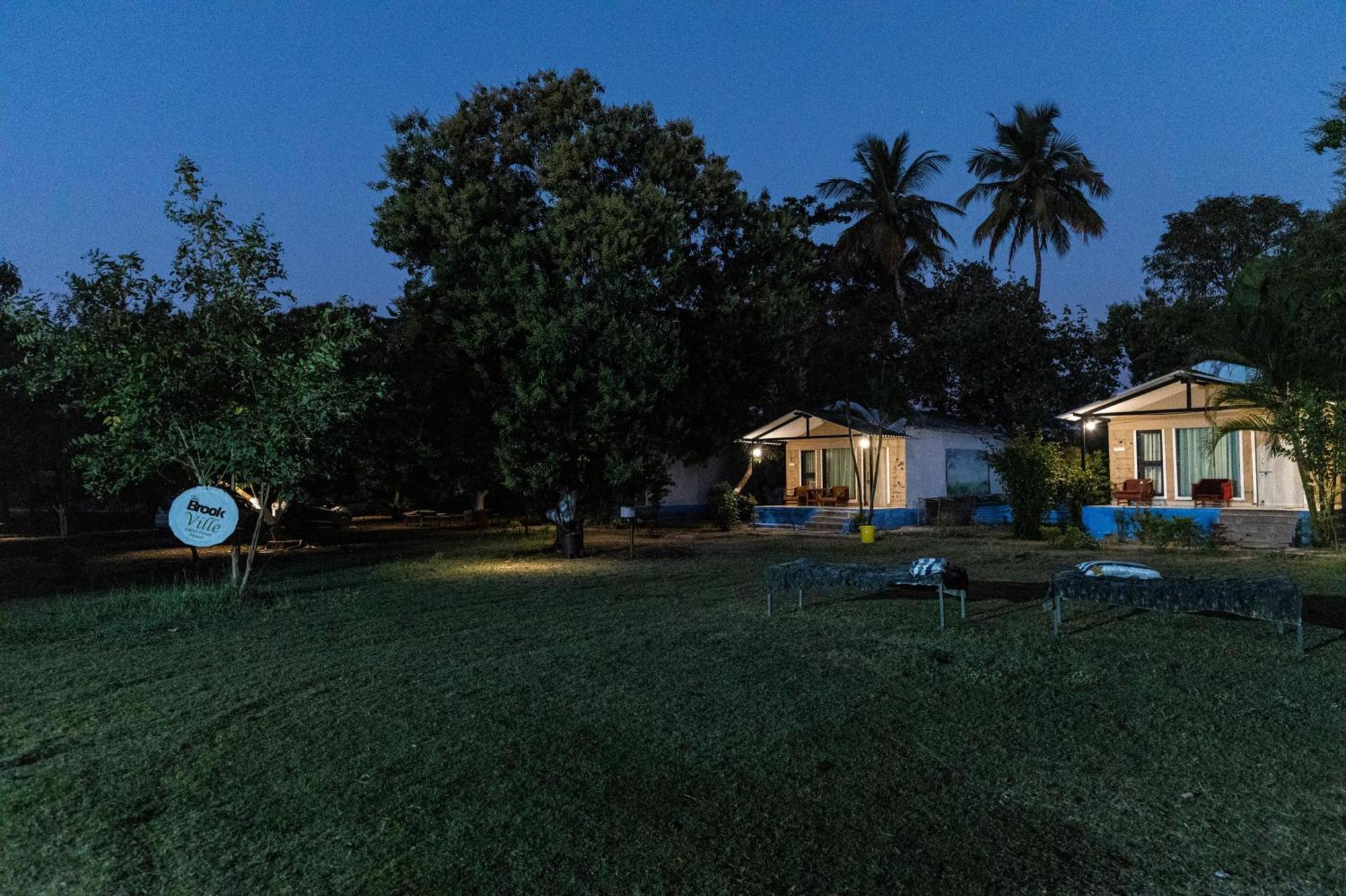 Gir County Resort 萨三吉尔 外观 照片